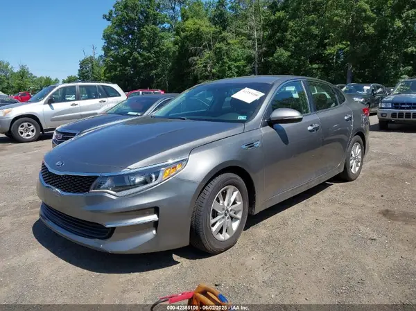5XXGT4L37JG228578 2018 KIA OPTIMA - Image 2