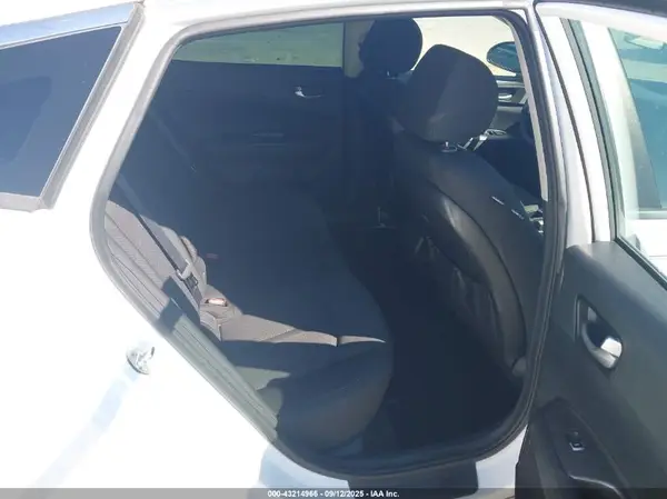 5XXGT4L37JG229116 2018 KIA OPTIMA - Image 8