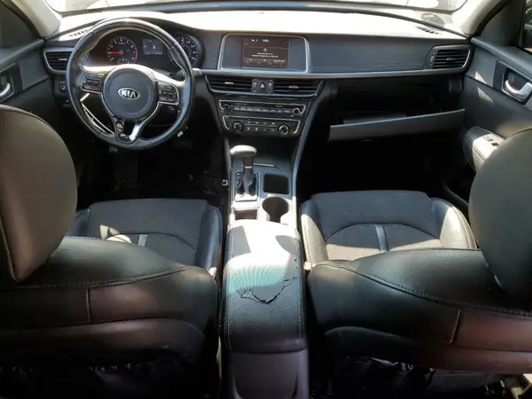 5XXGT4L37JG232484 2018 KIA OPTIMA - Image 8