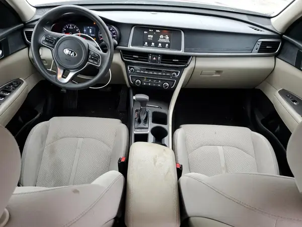 5XXGT4L37JG232937 2018 KIA OPTIMA - Image 8
