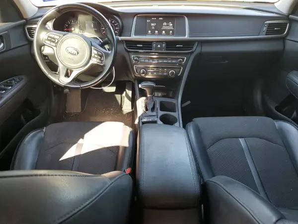 5XXGT4L37JG233134 2018 KIA OPTIMA - Image 8