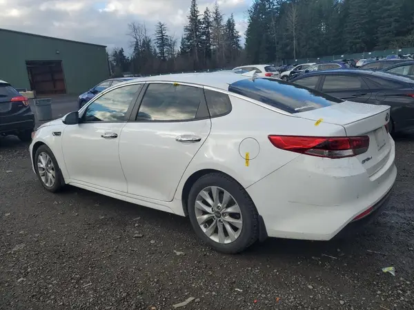 5XXGT4L37JG233487 2018 KIA OPTIMA - Image 2