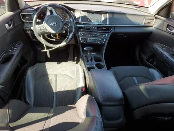 5XXGT4L37JG234042 2018 KIA OPTIMA - Image 8