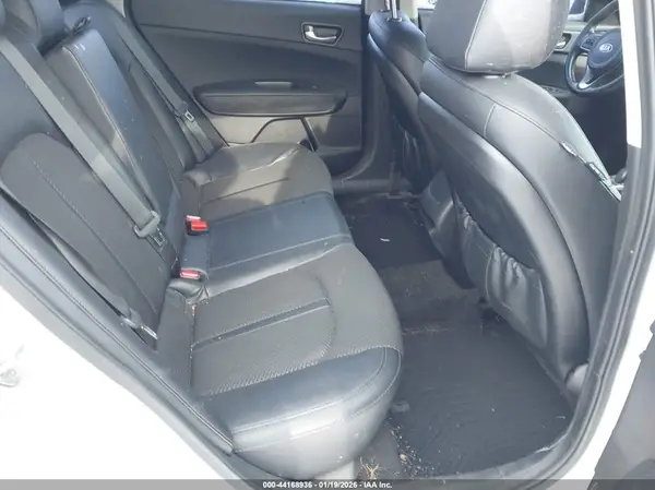 5XXGT4L37JG234221 2018 KIA OPTIMA - Image 8