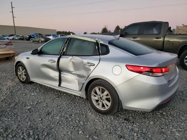 5XXGT4L37JG234459 2018 KIA OPTIMA - Image 2