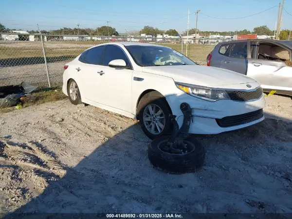 5XXGT4L37JG235885 2018 KIA OPTIMA - Image 1