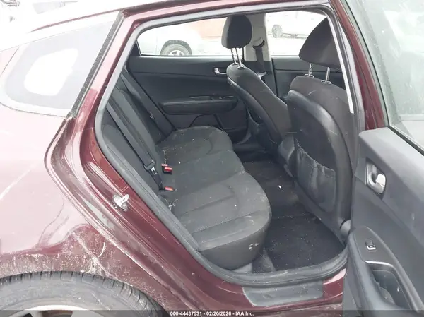 5XXGT4L37JG236180 2018 KIA OPTIMA - Image 8