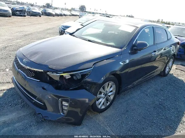 5XXGT4L37JG237104 2018 KIA OPTIMA - Image 2