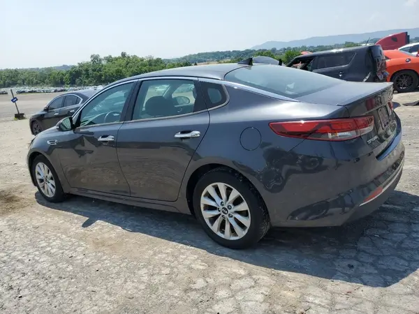 5XXGT4L37JG237121 2018 KIA OPTIMA - Image 2