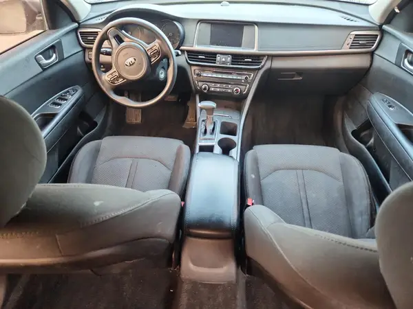 5XXGT4L37JG237703 2018 KIA OPTIMA - Image 8
