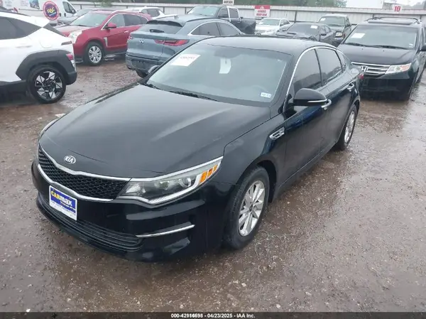 5XXGT4L37JG239242 2018 KIA OPTIMA - Image 2