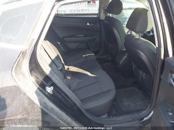 5XXGT4L37JG240438 2018 KIA OPTIMA - Image 8