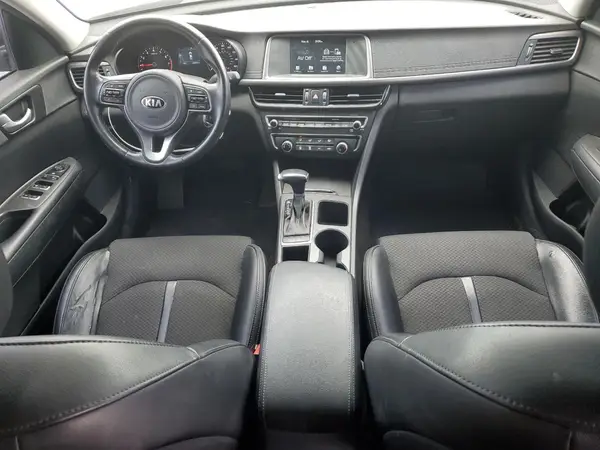 5XXGT4L37JG242383 2018 KIA OPTIMA - Image 8