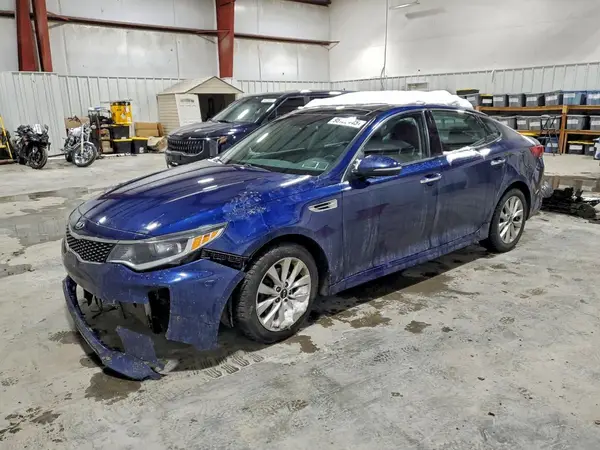 5XXGT4L37JG242724 2018 KIA OPTIMA - Image 1