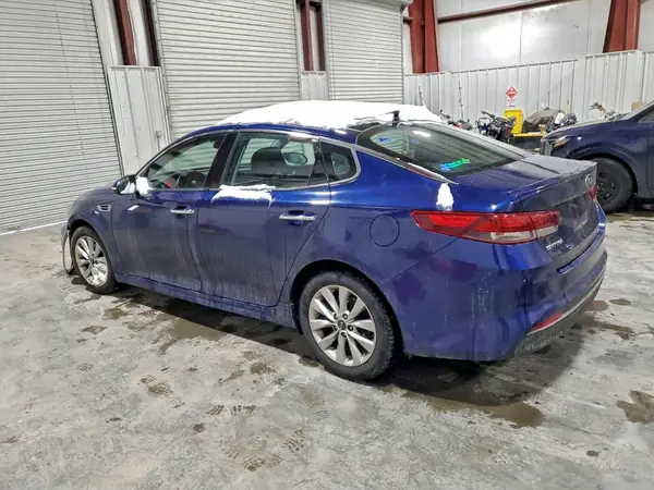 5XXGT4L37JG242724 2018 KIA OPTIMA - Image 2