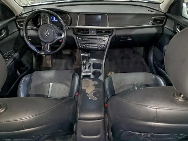 5XXGT4L37JG242724 2018 KIA OPTIMA - Image 8