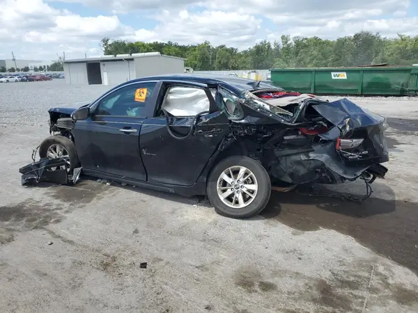5XXGT4L37JG244229 2018 KIA OPTIMA - Image 2