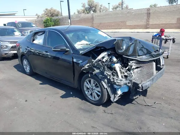 5XXGT4L37JG244277 2018 KIA OPTIMA - Image 1