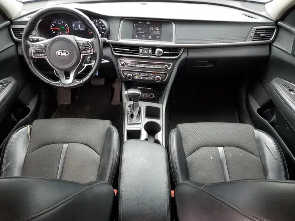5XXGT4L37JG245140 2018 KIA OPTIMA - Image 8