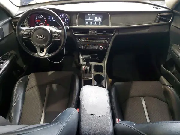 5XXGT4L37JG245333 2018 KIA OPTIMA - Image 8