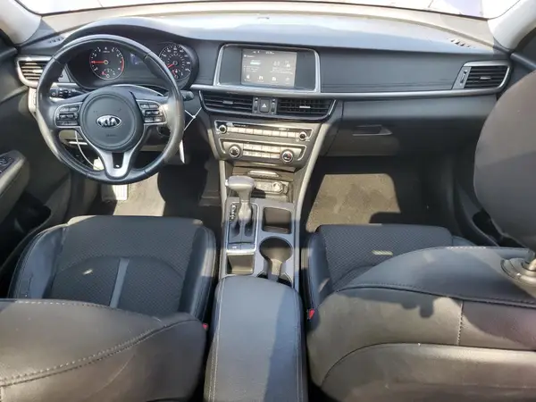 5XXGT4L37JG247602 2018 KIA OPTIMA - Image 8