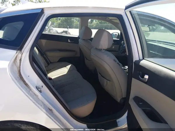 5XXGT4L37JG249351 2018 KIA OPTIMA - Image 8