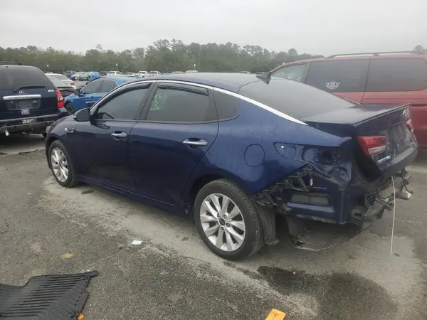 5XXGT4L37JG249382 2018 KIA OPTIMA - Image 2