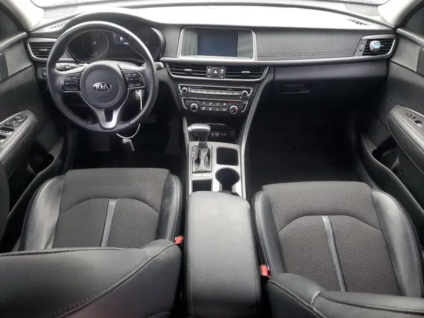 5XXGT4L37JG249382 2018 KIA OPTIMA - Image 8