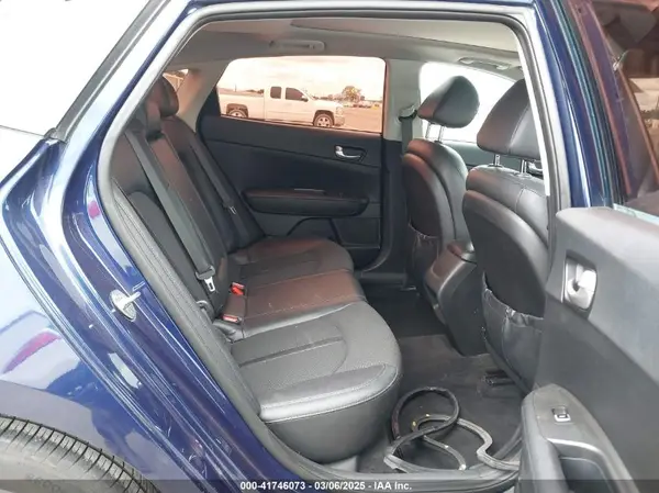 5XXGT4L37JG249401 2018 KIA OPTIMA - Image 8