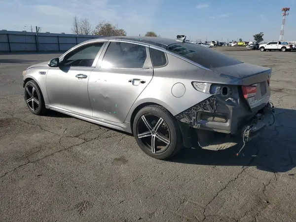 5XXGT4L37JG249589 2018 KIA OPTIMA - Image 2