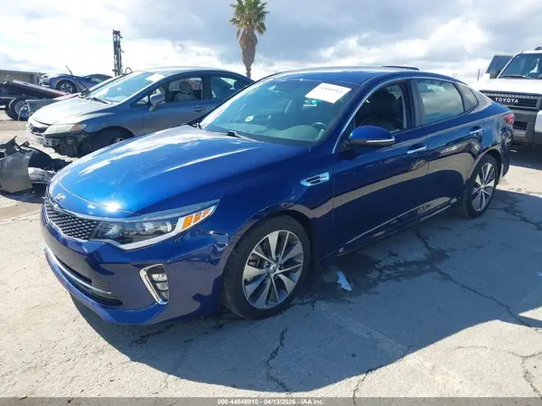 5XXGT4L37JG250371 2018 KIA OPTIMA - Image 2