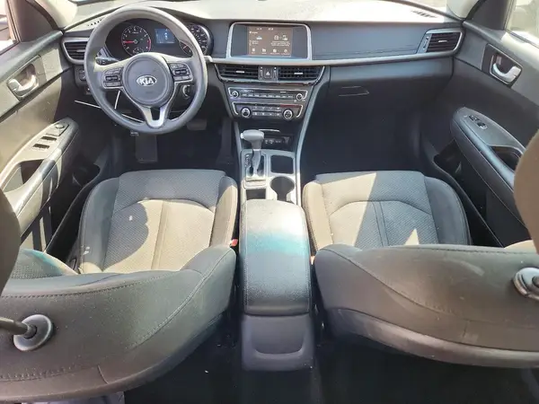 5XXGT4L37JG252198 2018 KIA OPTIMA - Image 8