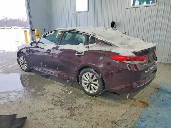 5XXGT4L37JG252539 2018 KIA OPTIMA - Image 2