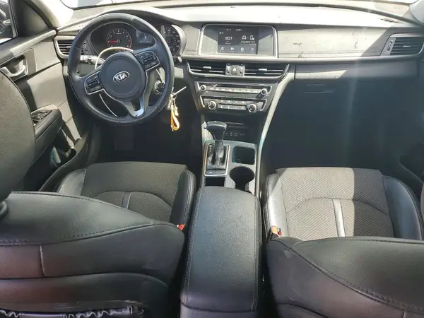 5XXGT4L37JG253514 2018 KIA OPTIMA - Image 8