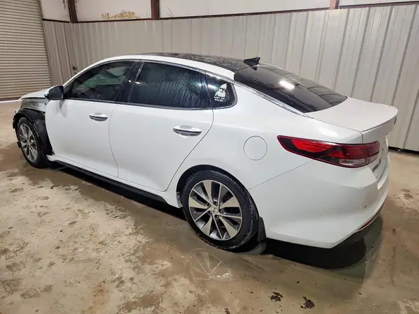 5XXGT4L37JG254694 2018 KIA OPTIMA - Image 2