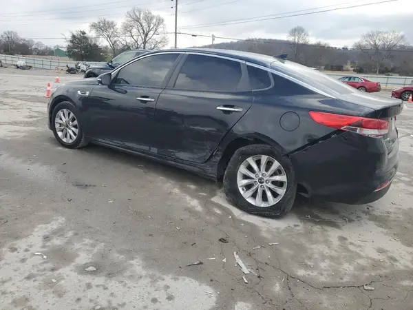 5XXGT4L37JG257160 2018 KIA OPTIMA - Image 2