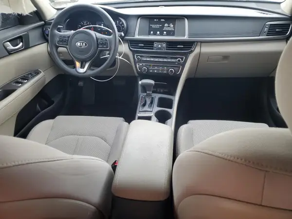 5XXGT4L37JG257160 2018 KIA OPTIMA - Image 8