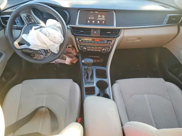 5XXGT4L37JG258664 2018 KIA OPTIMA - Image 8
