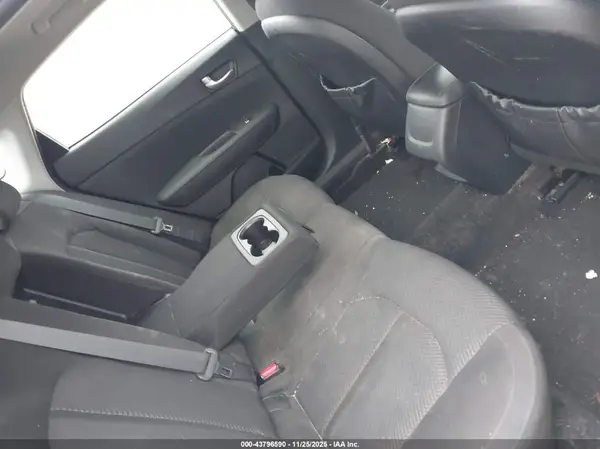 5XXGT4L37JG259457 2018 KIA OPTIMA - Image 8