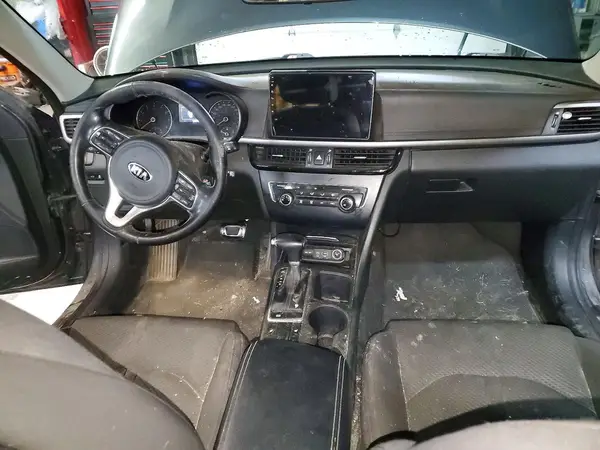 5XXGT4L37JG259877 2018 KIA OPTIMA - Image 8
