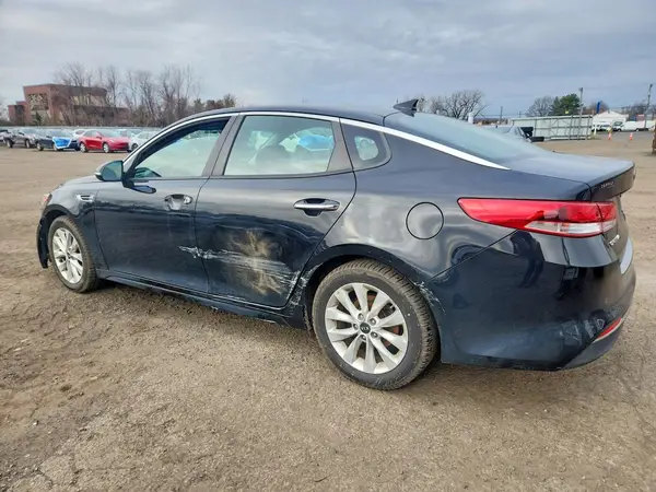 5XXGT4L37JG260074 2018 KIA OPTIMA - Image 2