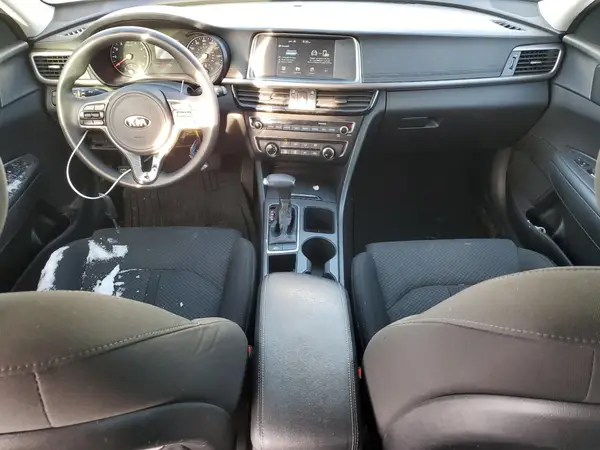 5XXGT4L37JG262164 2018 KIA OPTIMA - Image 8