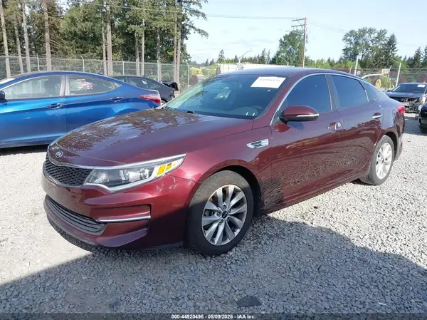 5XXGT4L37JG263380 2018 KIA OPTIMA - Image 2