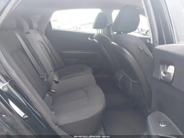 5XXGT4L37JG263881 2018 KIA OPTIMA - Image 8