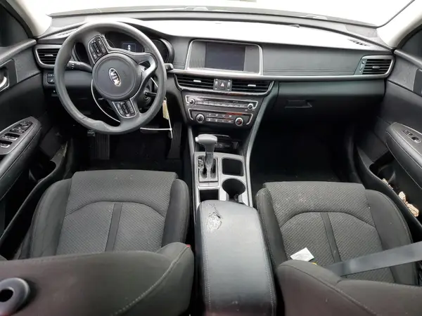 5XXGT4L37JG263895 2018 KIA OPTIMA - Image 8