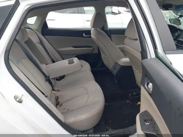 5XXGT4L37JG264559 2018 KIA OPTIMA - Image 8