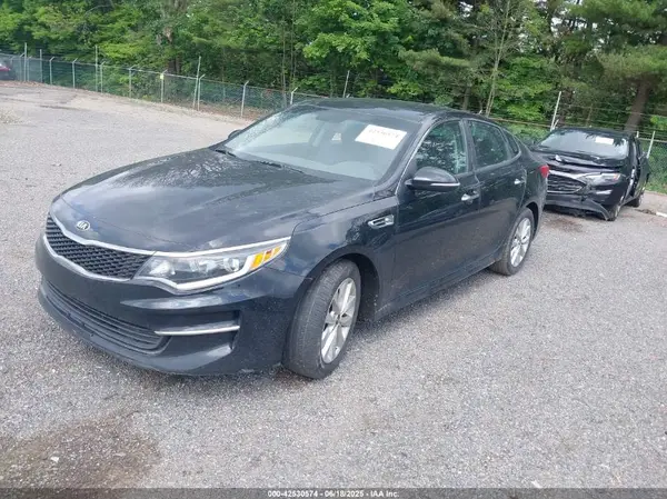 5XXGT4L37JG264870 2018 KIA OPTIMA - Image 2