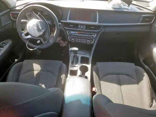 5XXGT4L37JG266246 2018 KIA OPTIMA - Image 8