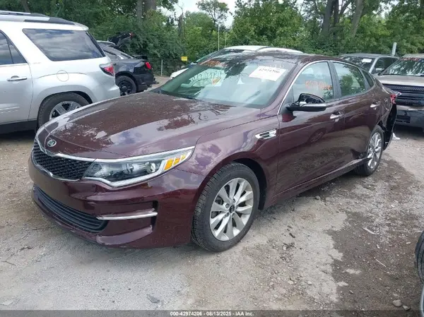 5XXGT4L37JG266375 2018 KIA OPTIMA - Image 2