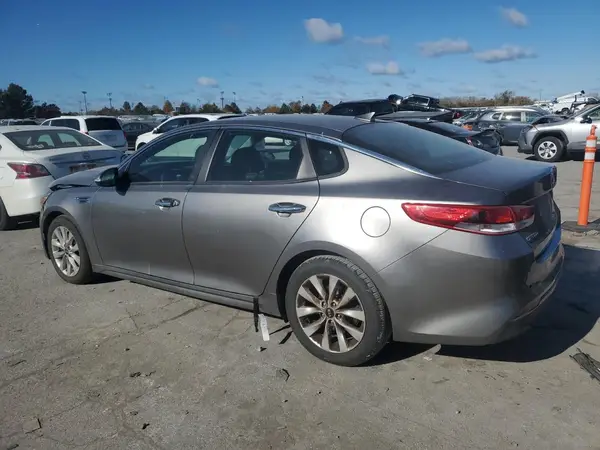 5XXGT4L37JG266554 2018 KIA OPTIMA - Image 2